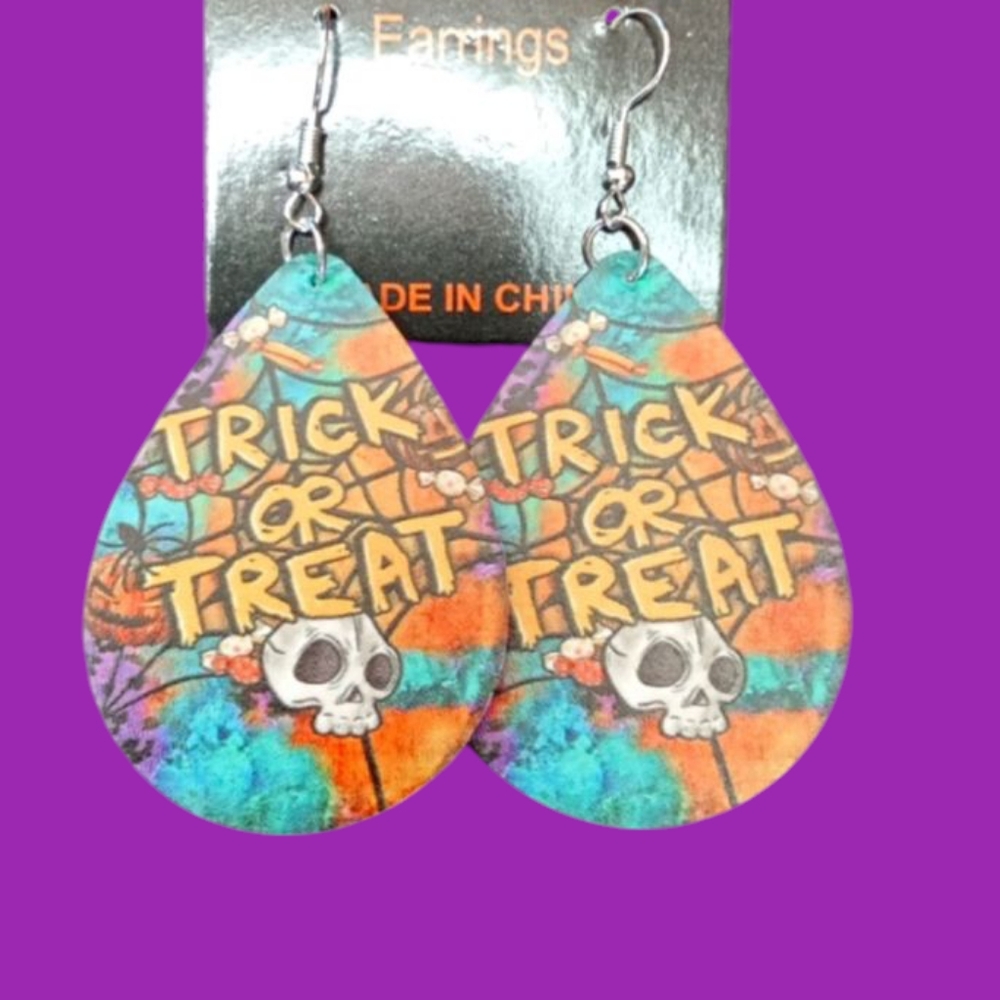 3 For $15 Trick or Treat Skull Earrings NEW 🍬🍬🍬